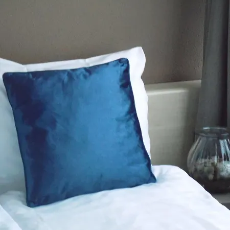 Hotel Hotel De Kroon 3*
