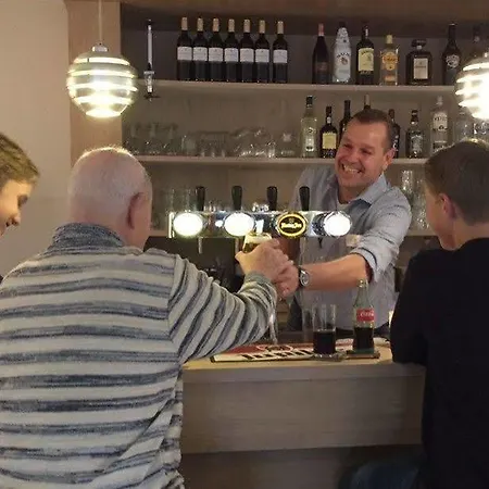 皇冠大酒店 酒店